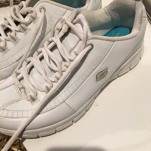 Sketchers Sneakers